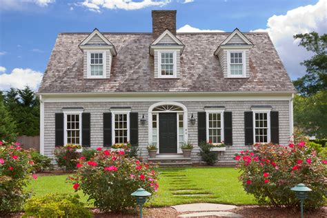 cape cod style house history